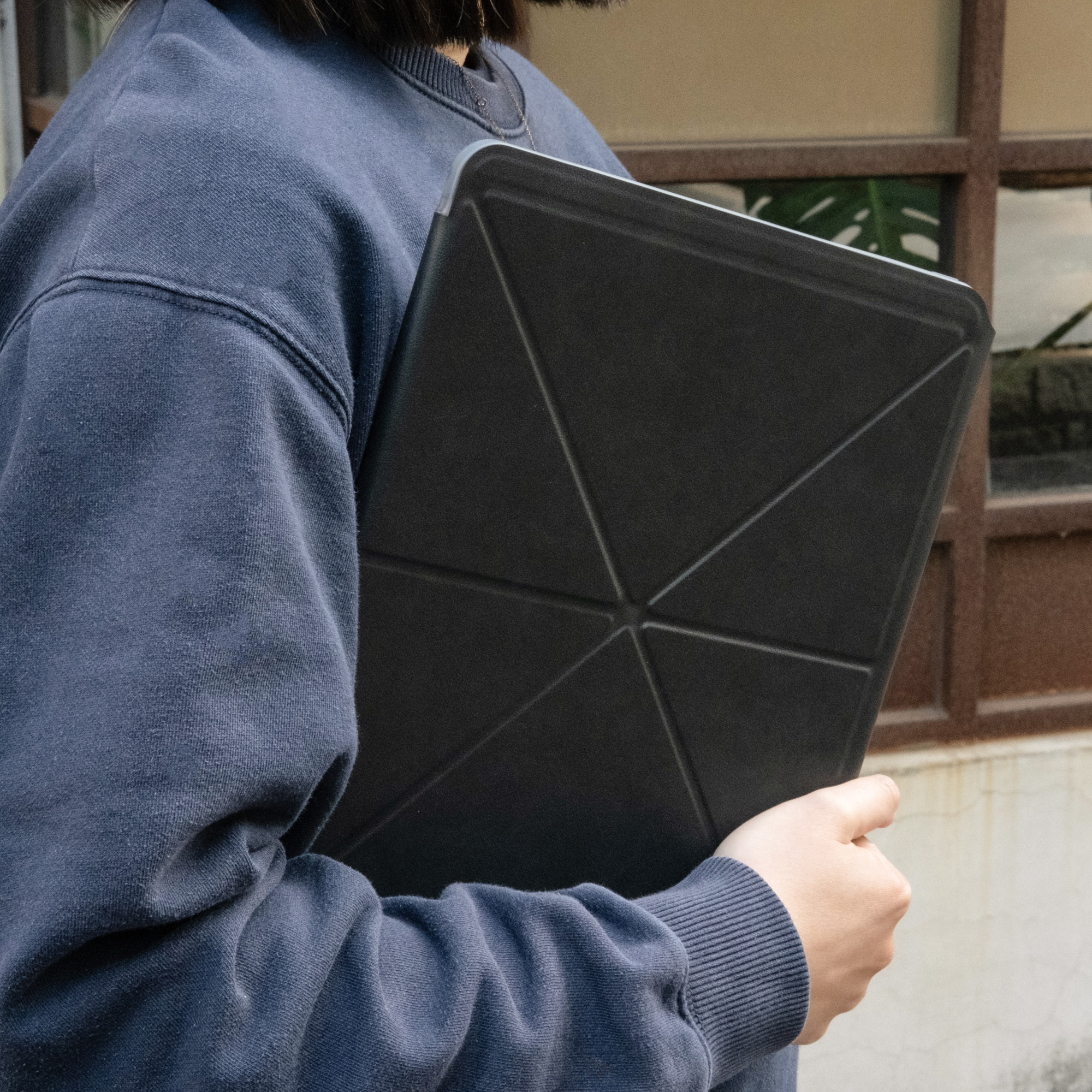 VersaCover Case with Folding Cover | Moshi Express